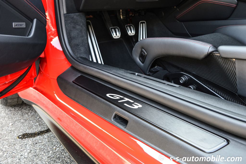 Porsche 992 2021