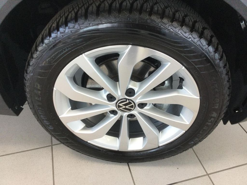 Volkswagen T-Roc 2024