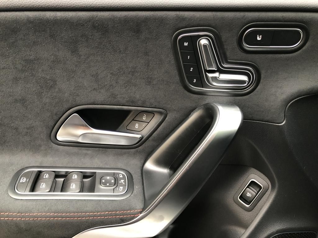 Mercedes-Benz CLA 220 2024