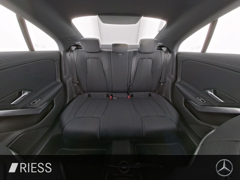 Mercedes-Benz CLA 200 2025