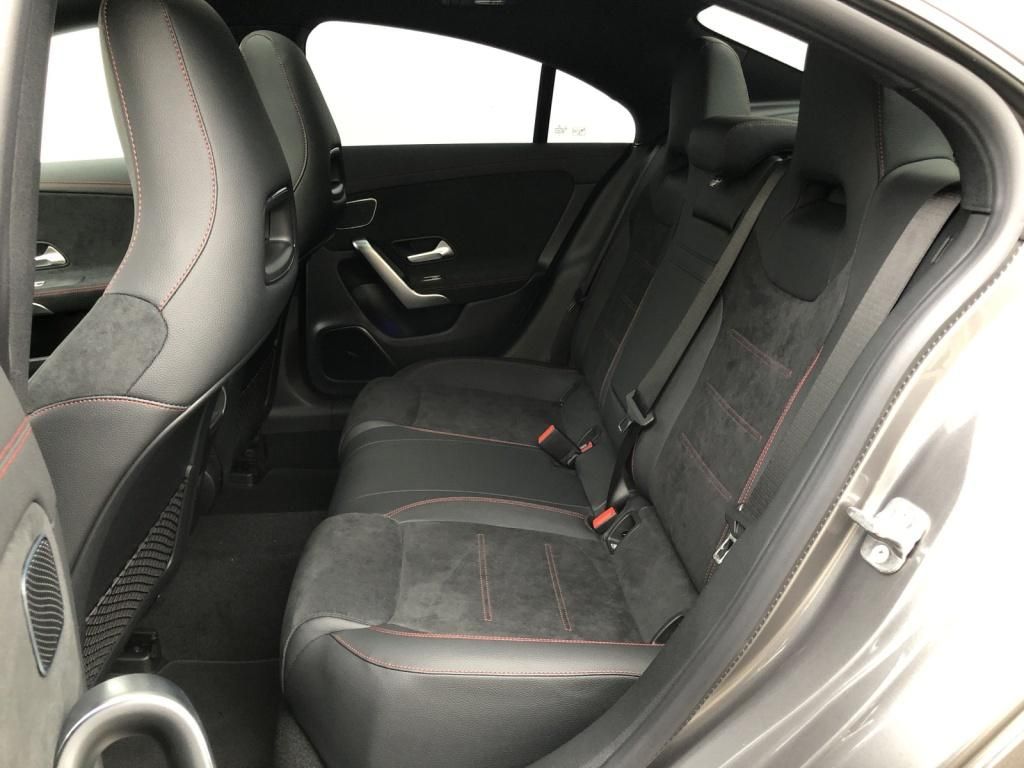 Mercedes-Benz CLA 220 2024