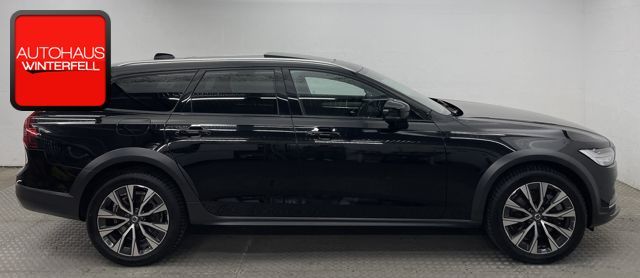 Volvo V90 Cross Country 2023