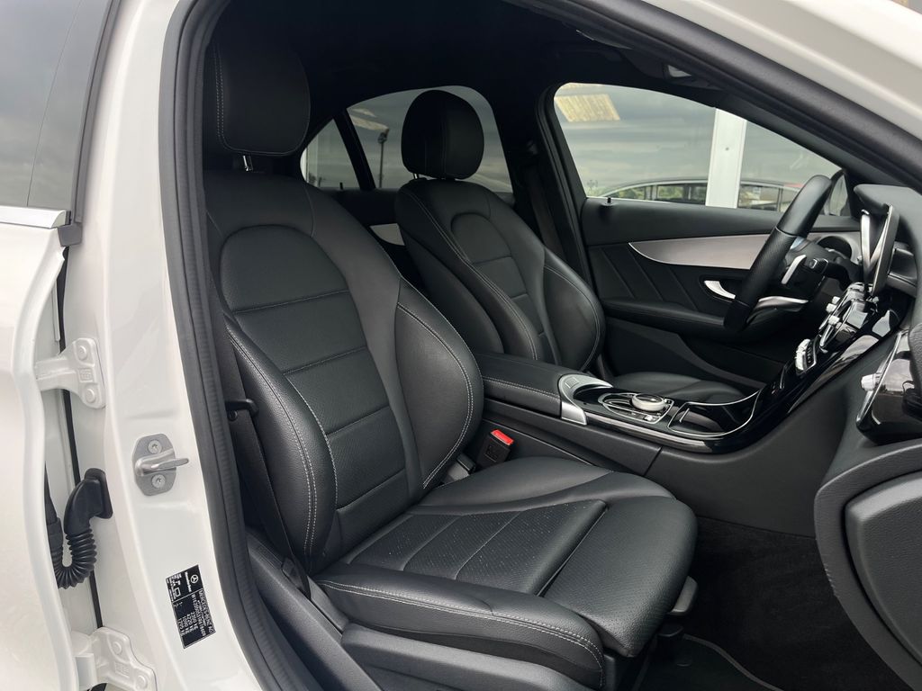 Mercedes-Benz C 300 2021