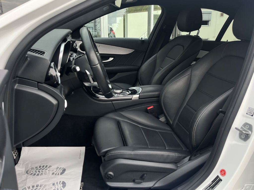 Mercedes-Benz C 300 2021
