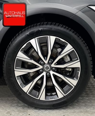 Volvo V90 Cross Country 2023