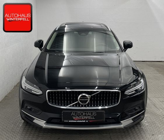 Volvo V90 Cross Country 2023