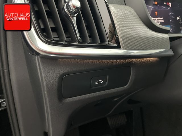 Volvo V90 Cross Country 2023