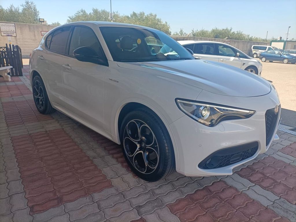 Alfa Romeo Stelvio 2022