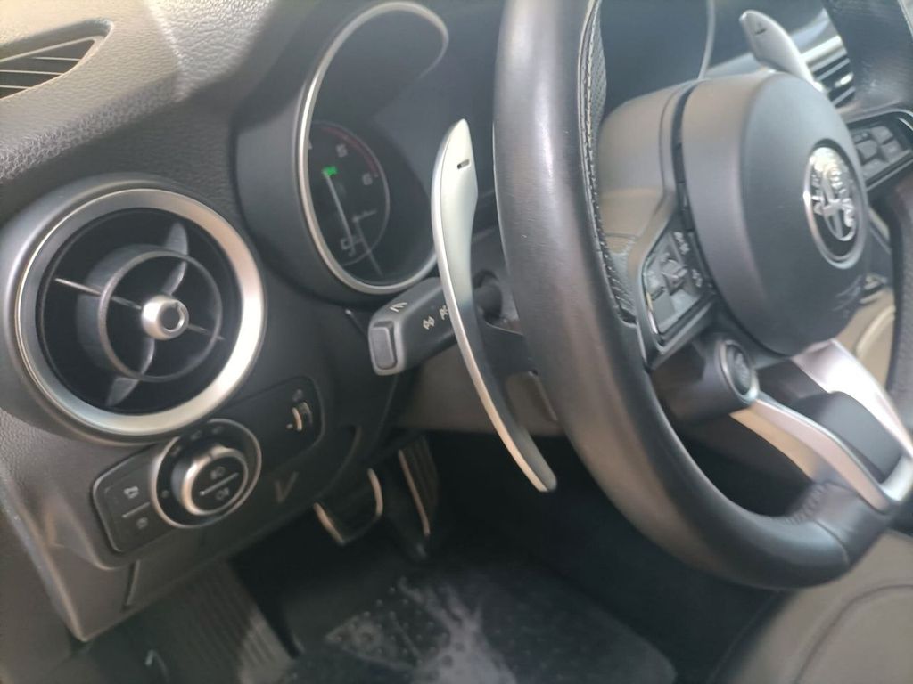 Alfa Romeo Stelvio 2022