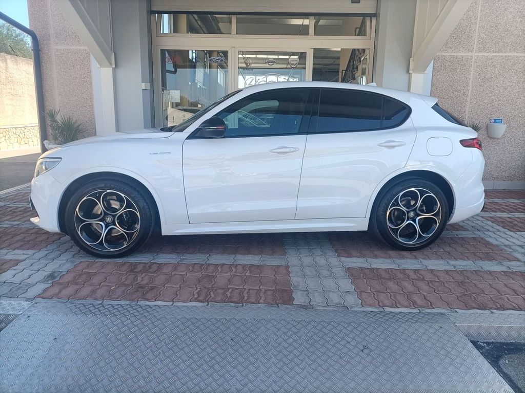 Alfa Romeo Stelvio 2022