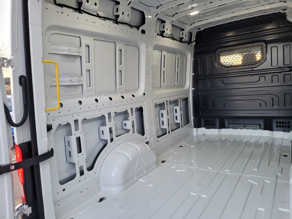 Volkswagen Crafter 2024
