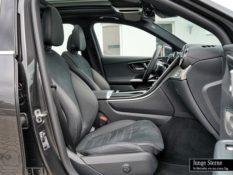 Mercedes-Benz GLC 300 2023