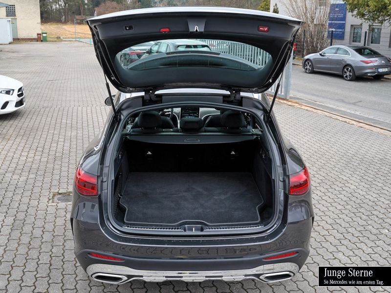 Mercedes-Benz GLC 300 2023