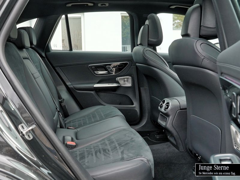 Mercedes-Benz GLC 300 2023