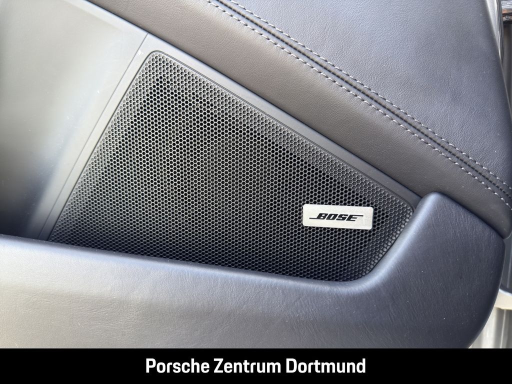 Porsche 992 2024