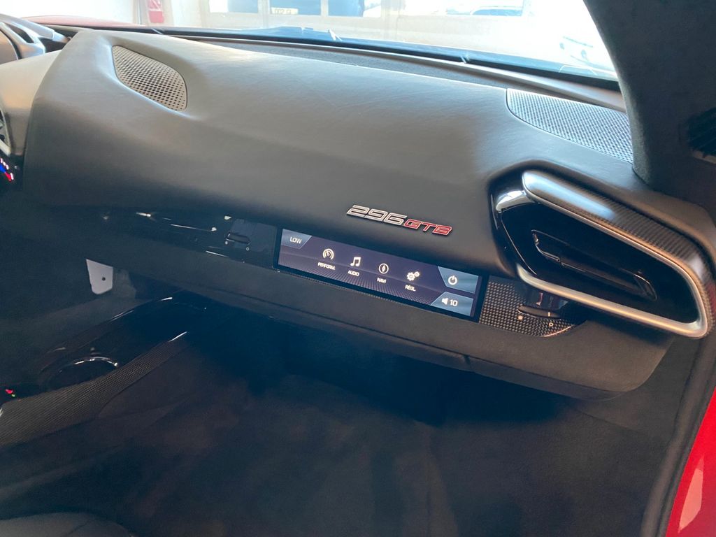 Ferrari 296 GTB 2023