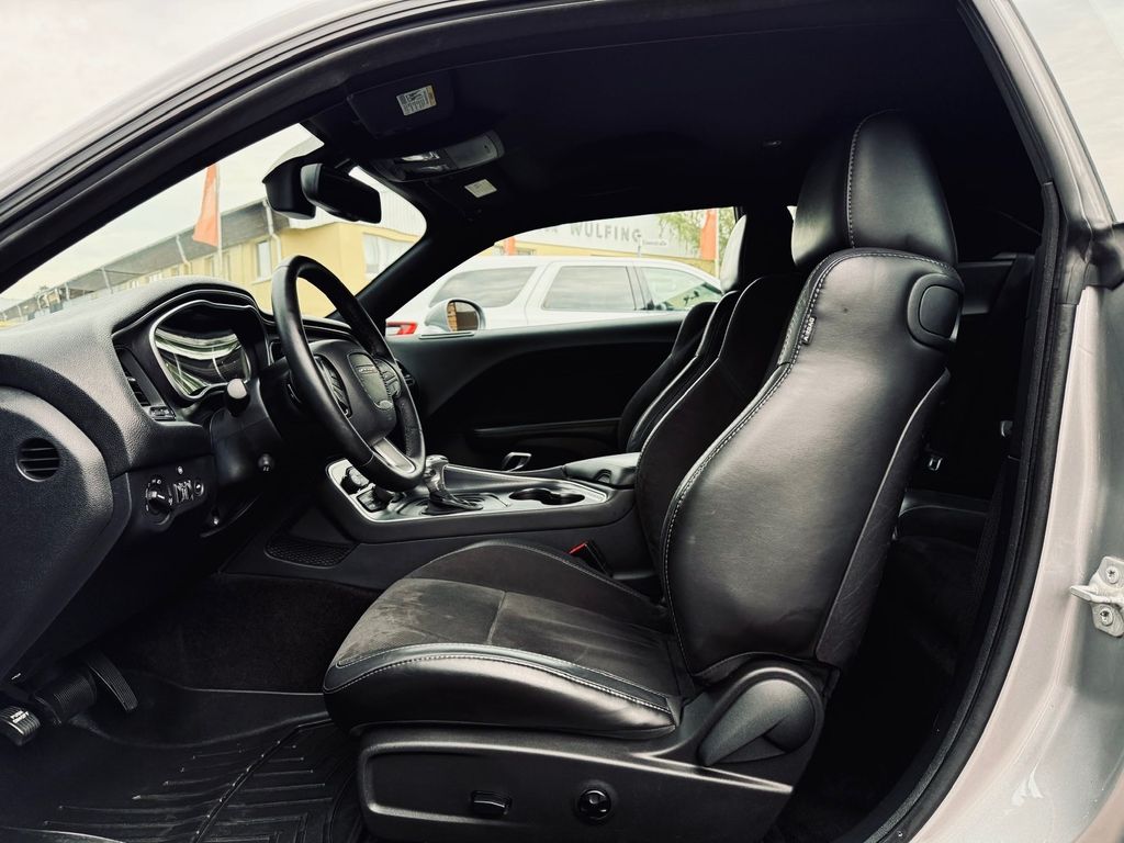 Dodge Challenger 2016