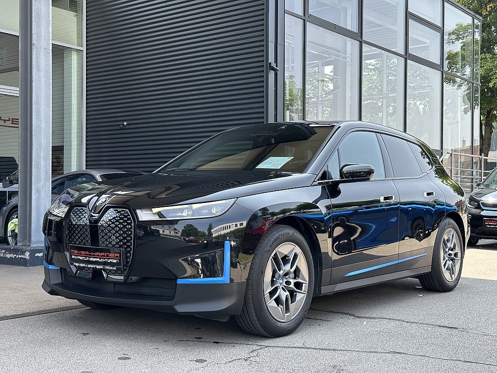 BMW iX 2021