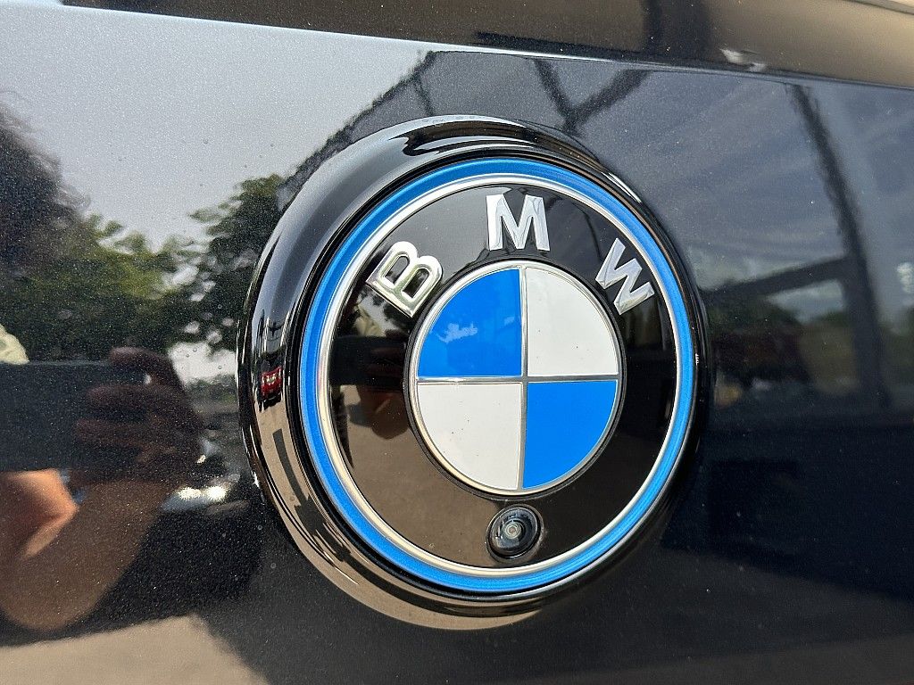 BMW iX 2021