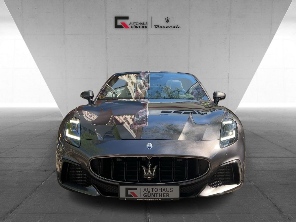 Maserati GranCabrio 2025