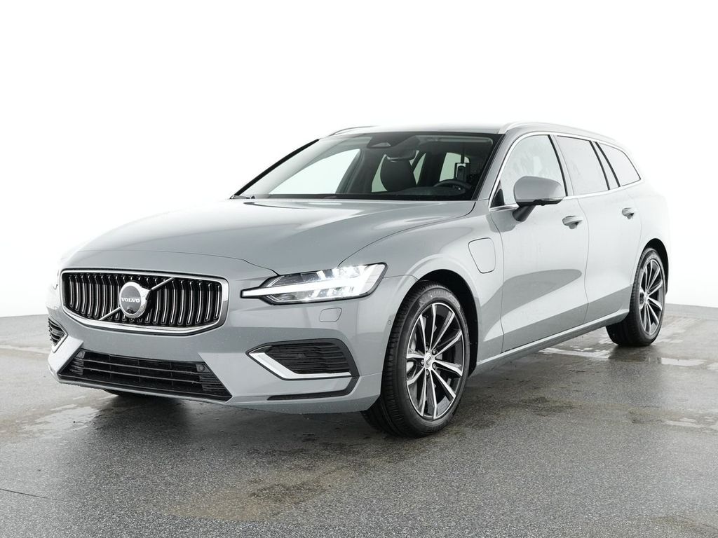 Volvo V60 2025
