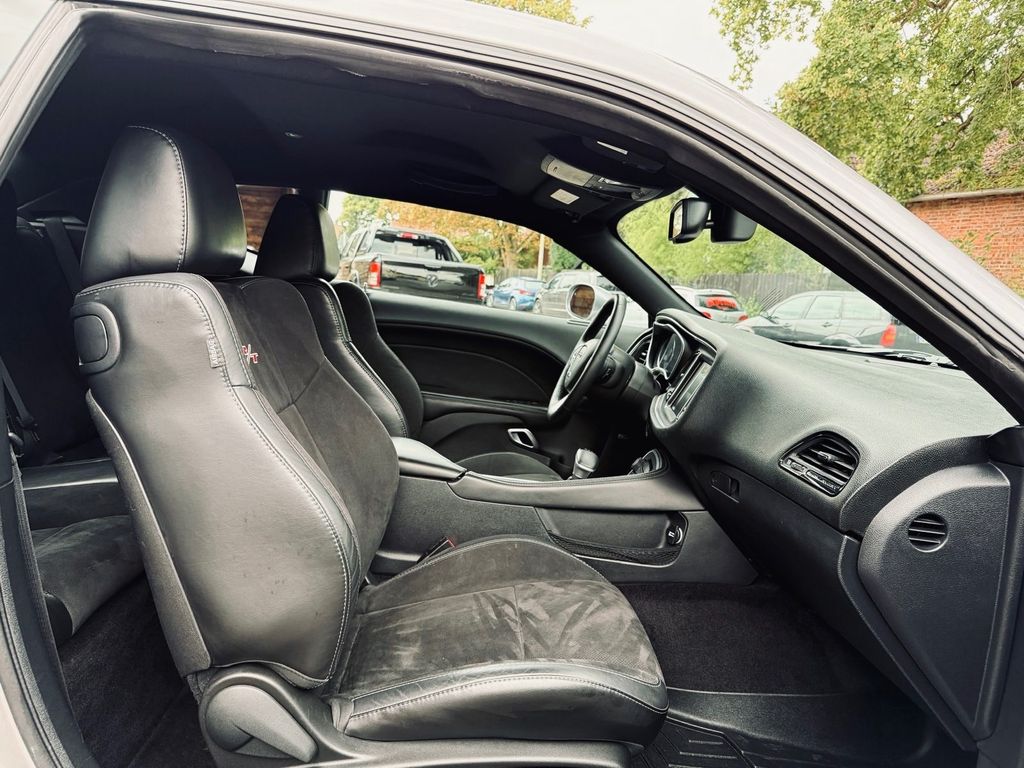 Dodge Challenger 2016