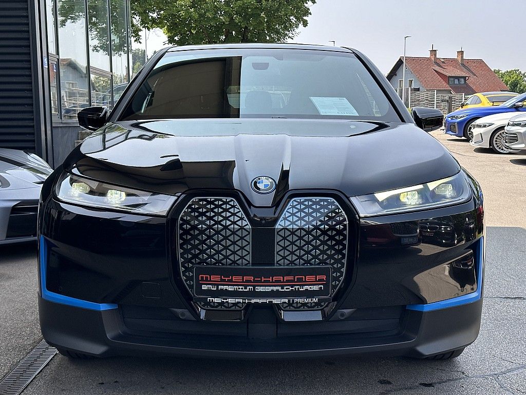 BMW iX 2021