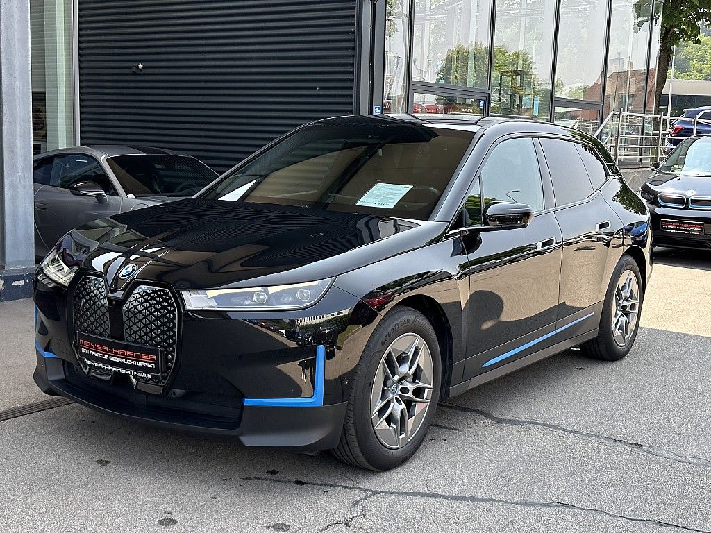 BMW iX 2021