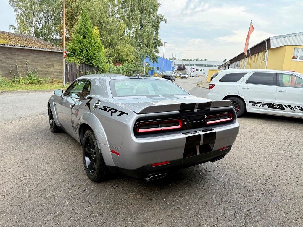 Dodge Challenger 2016