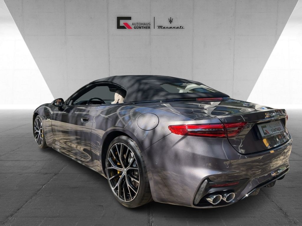 Maserati GranCabrio 2025