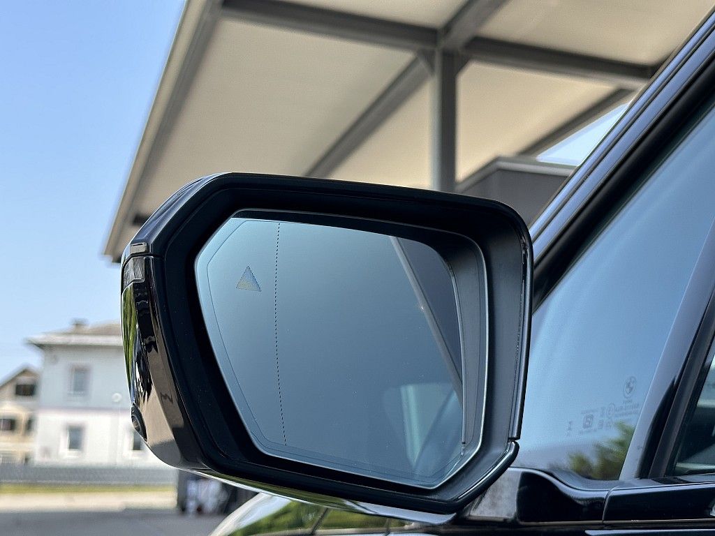 BMW iX 2021