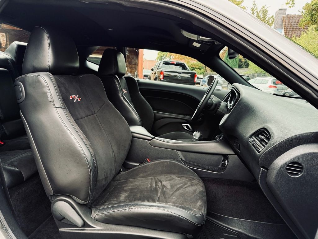 Dodge Challenger 2016