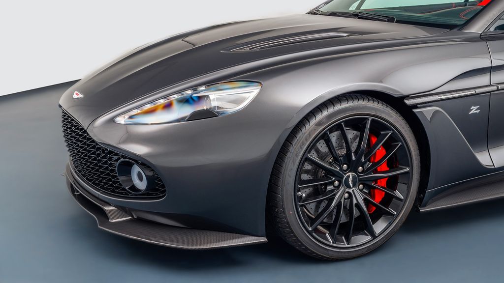 Aston Martin Vanquish 2018