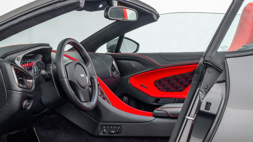 Aston Martin Vanquish 2018