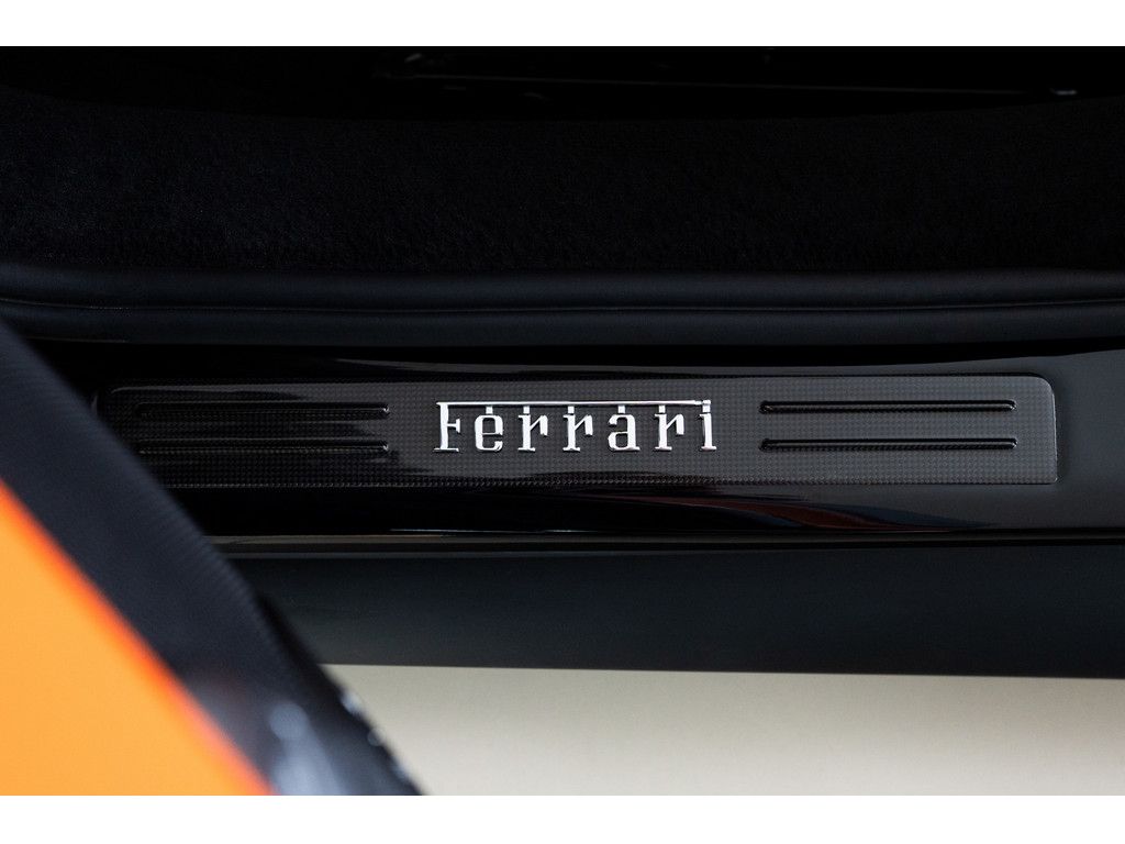 Ferrari 296 GTS 2025