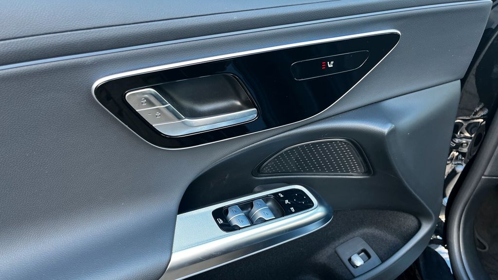 Mercedes-Benz E 300 2024