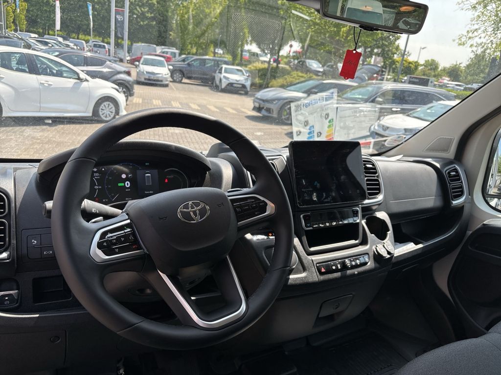 Toyota Proace Max 2025