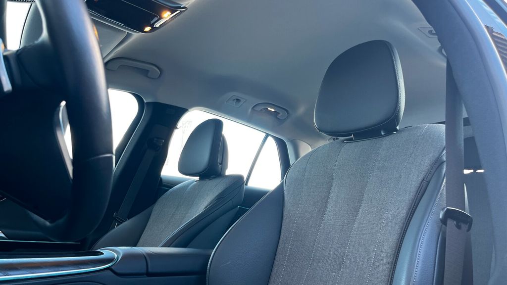 Mercedes-Benz E 300 2024