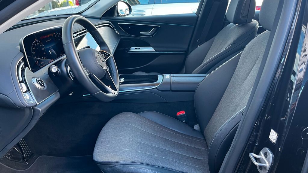 Mercedes-Benz E 300 2024