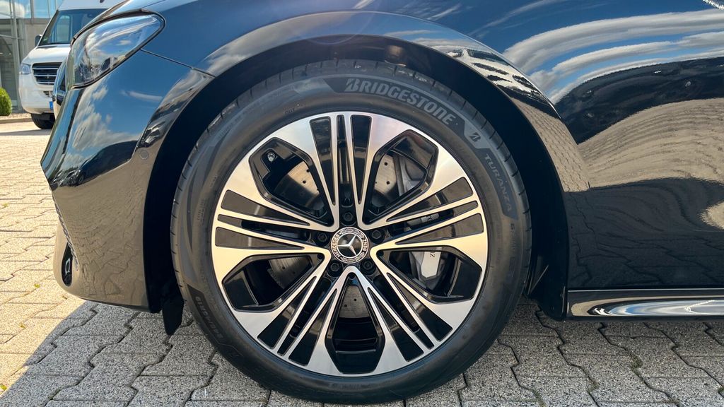 Mercedes-Benz E 300 2024