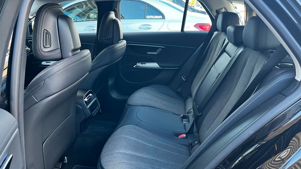 Mercedes-Benz E 300 2024