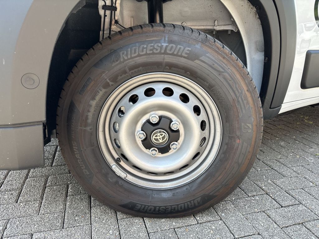Toyota Proace Max 2025