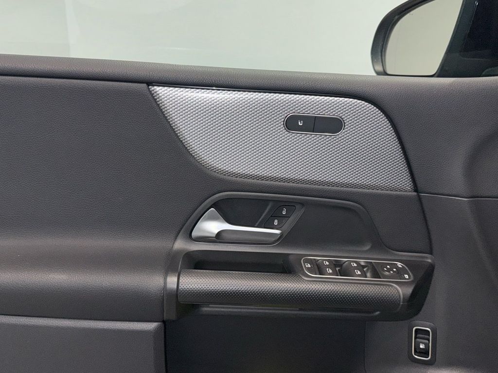 Mercedes-Benz B 250 2021