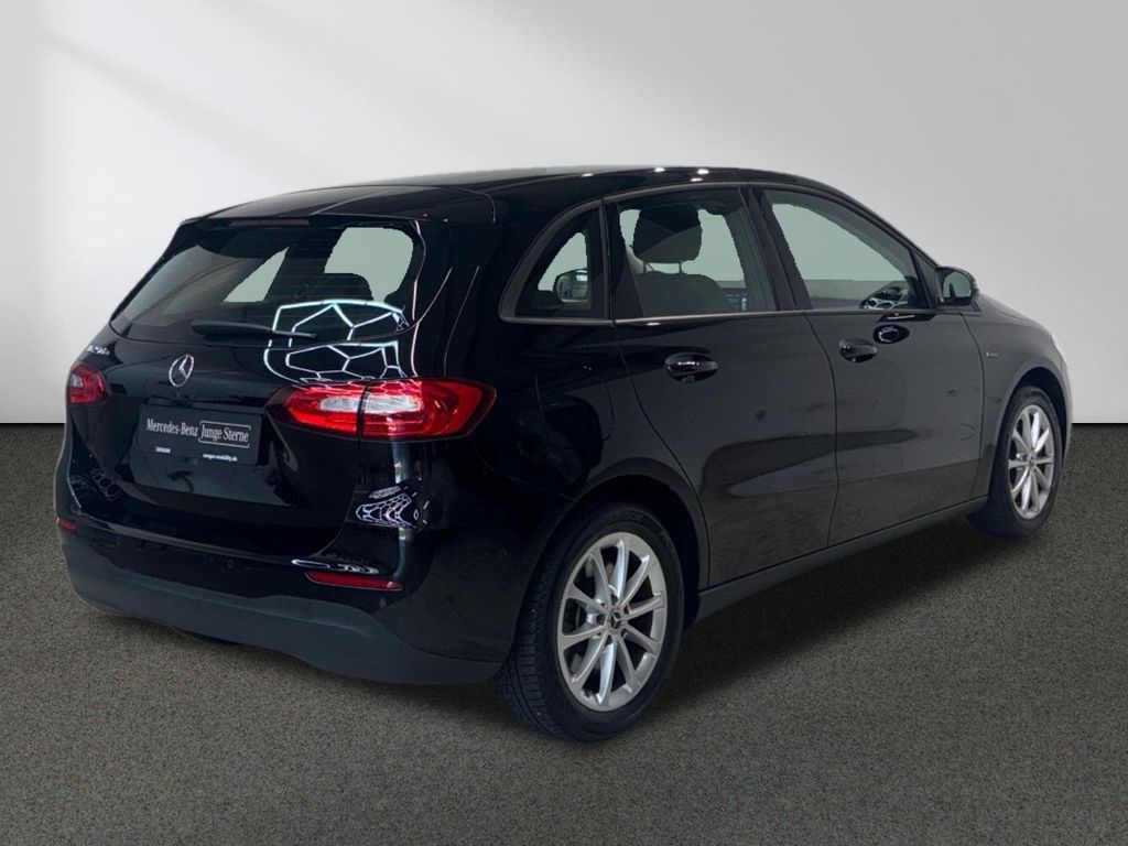 Mercedes-Benz B 250 2021