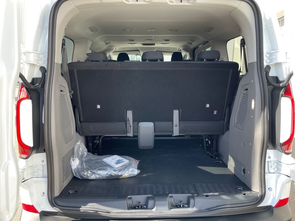 Volkswagen T7 Caravelle