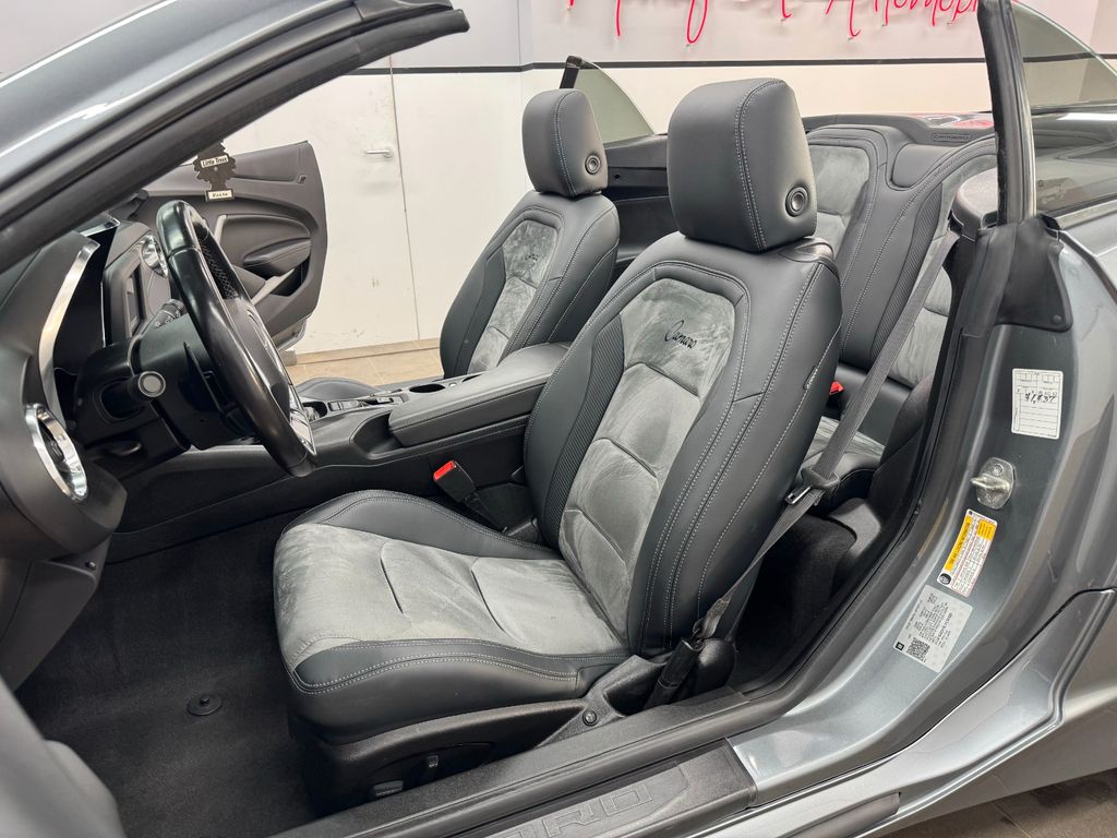 Chevrolet Camaro 2020