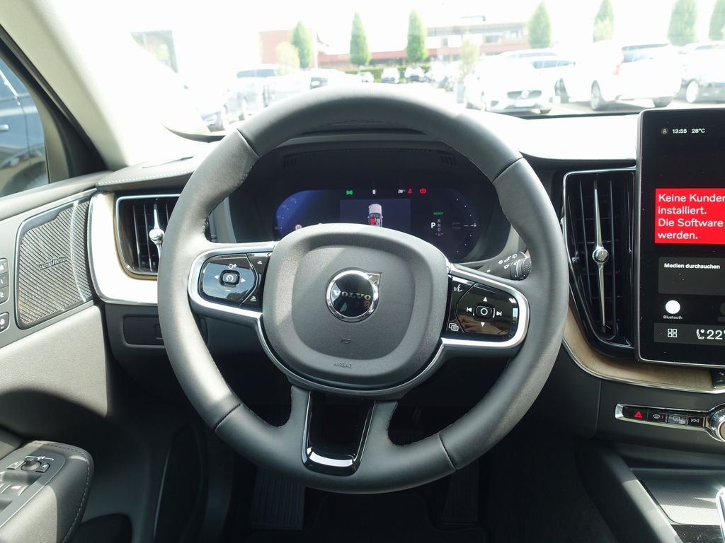 Volvo XC60 2025