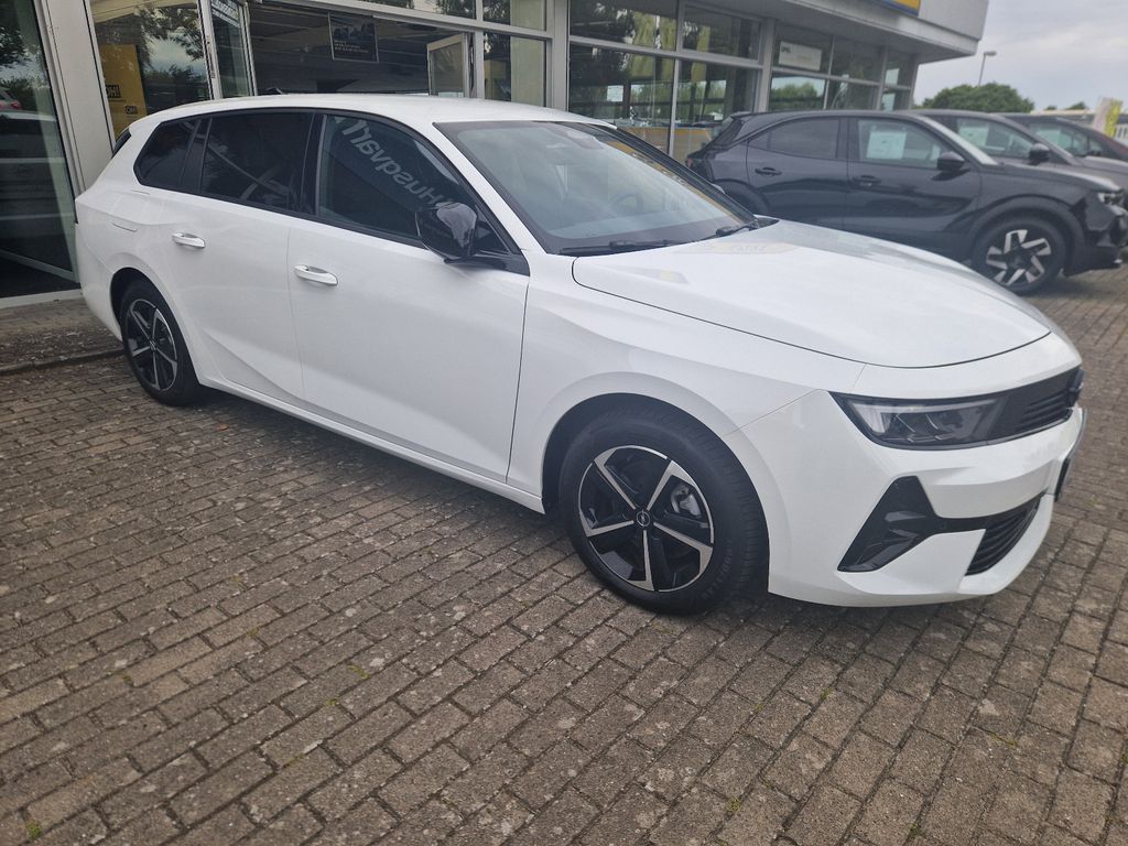 Opel Astra 2024