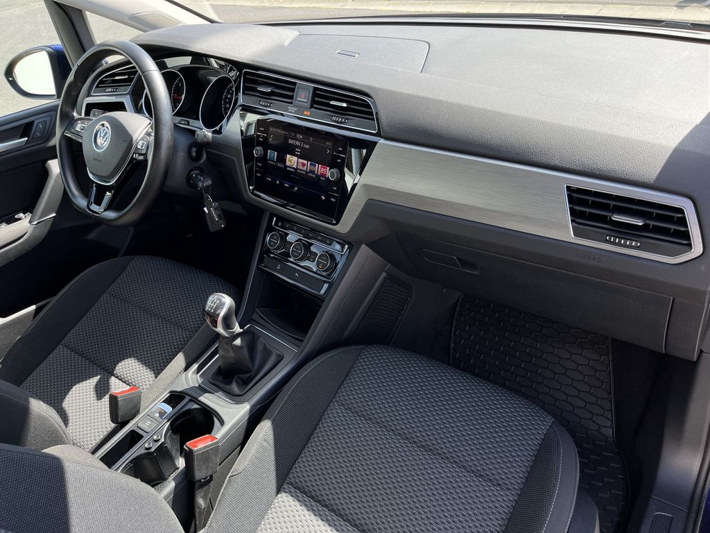 Volkswagen Touran 2021