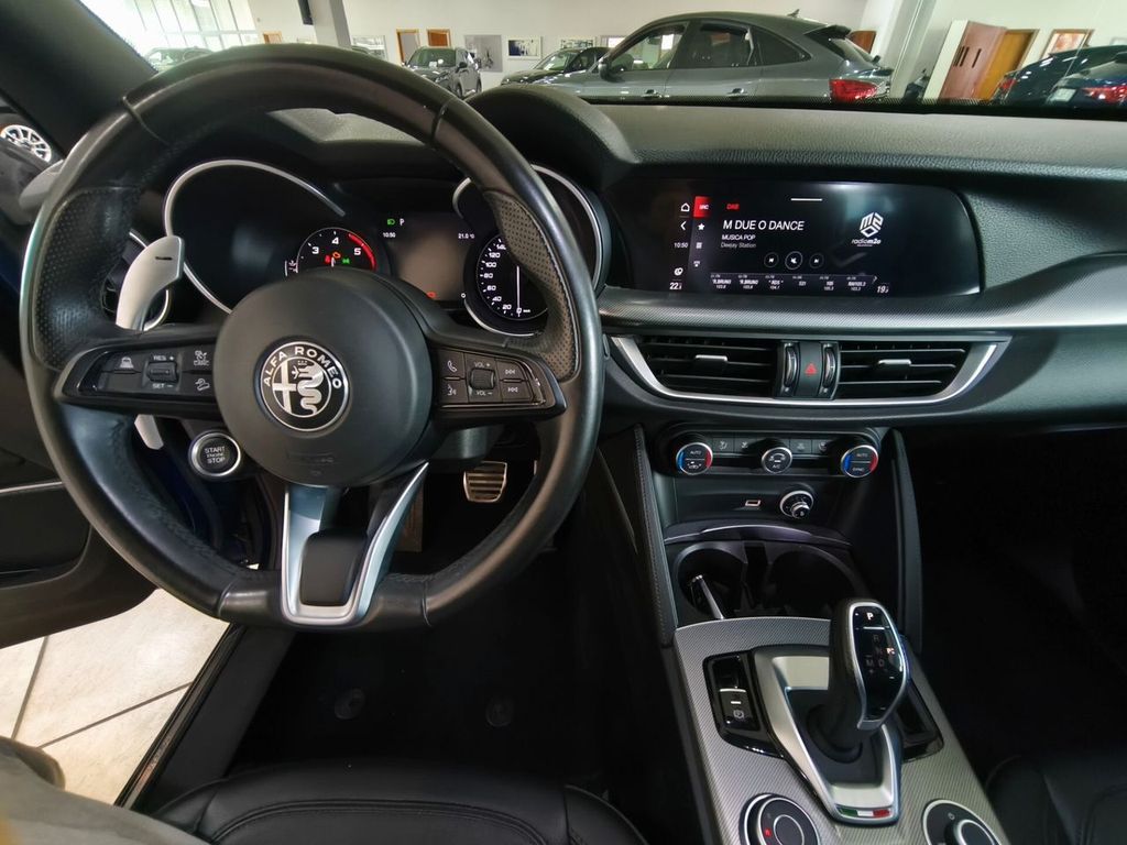Alfa Romeo Stelvio 2022